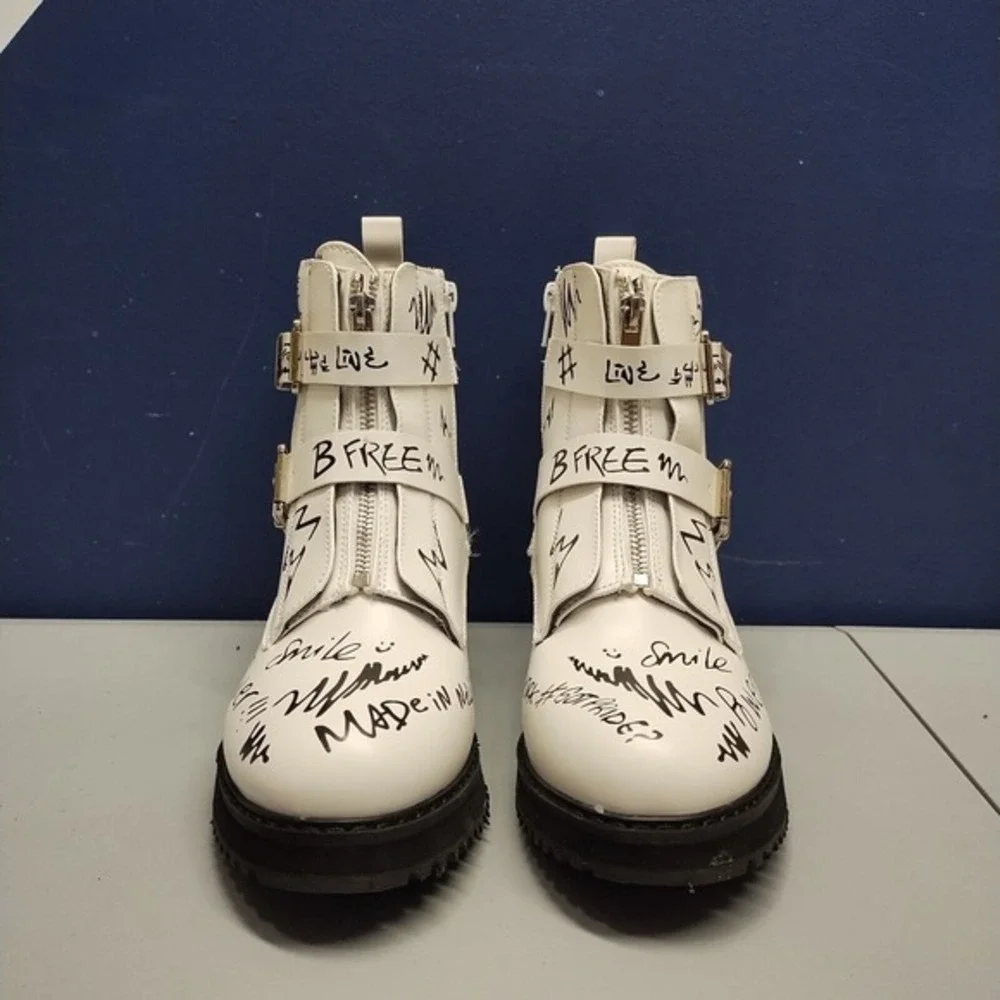 Steve Madden Wordup Ankle Boots Girls Sz 5 White Black Allover Design 128692 EUC